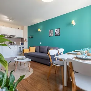 city-oasis-stylish-retreat-in-the-heart-of.sofiahotelsbg.com/